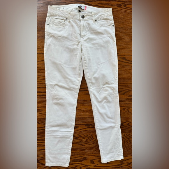 CAbi #5088 Slimmie White Skinny Denim Jeans Size 6 - Picture 3 of 5